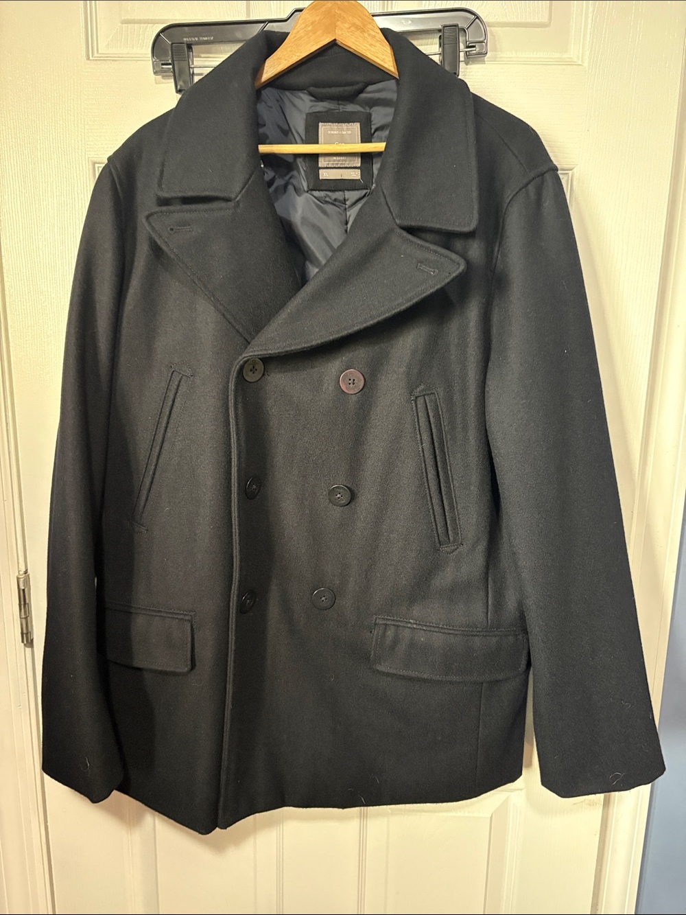 GAP Men's Navy Blue Double-Breasted Wool Peacoat. NWOT